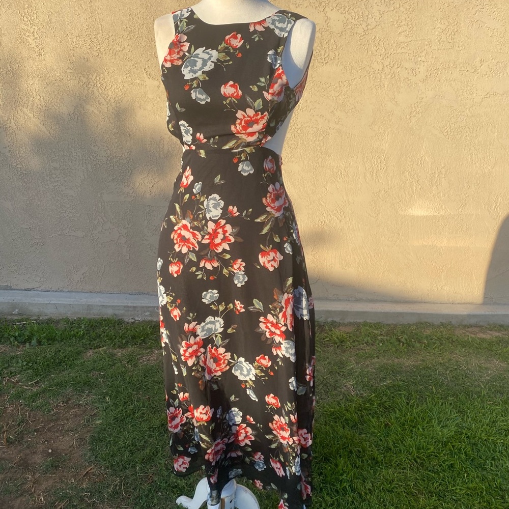 Full length Black & Floral Zara Woman’s Dress